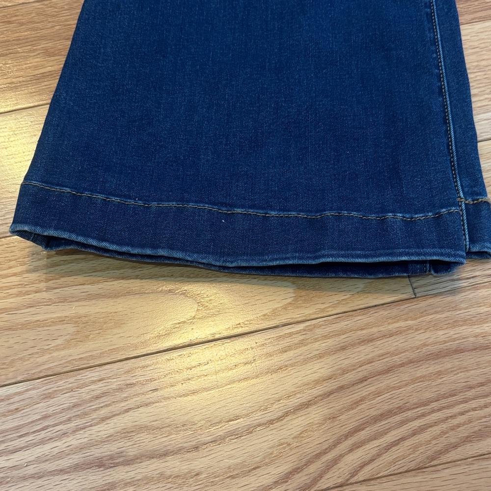 7 For All Mankind Dark wash Medium Melrose Slim Illusion NWT - Picture 4 of 6
